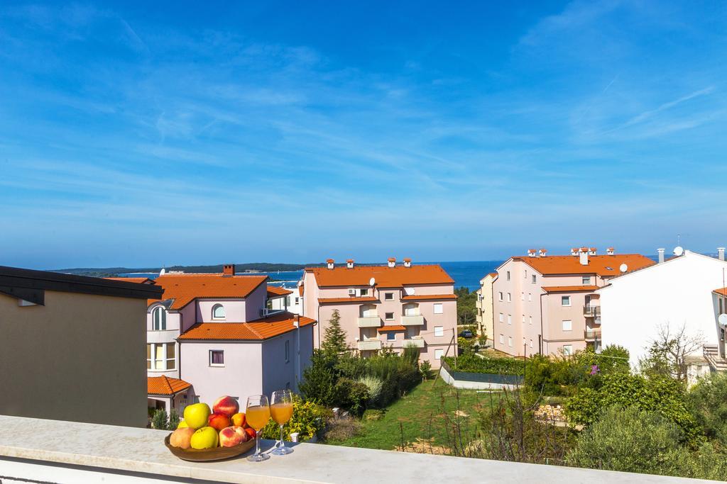 Apartments Dejana Štinjan Bagian luar foto